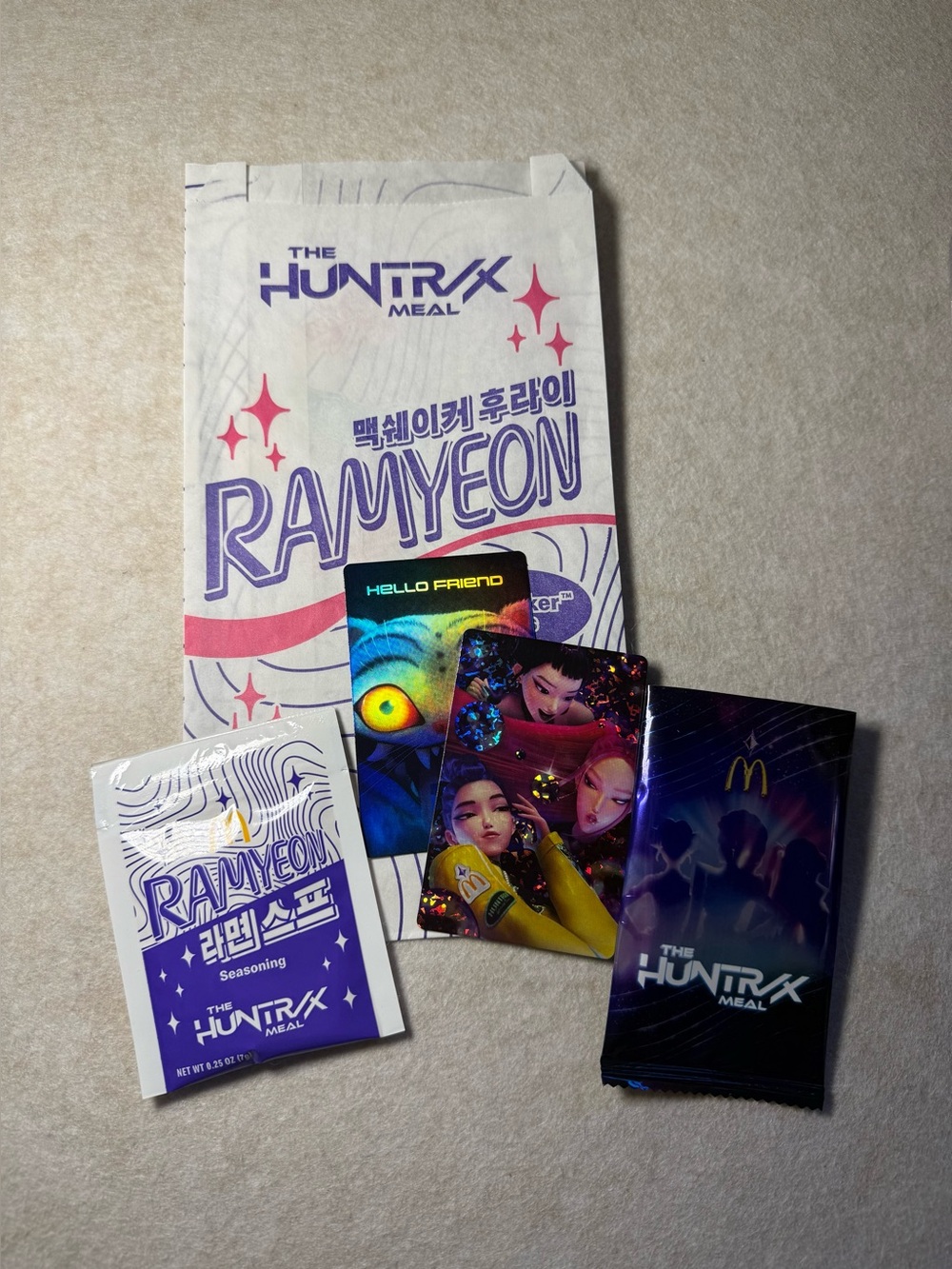 McDonalds 2026 Kpop Demon Hunters Huntrix Trio Rare Holographic & Seasoning